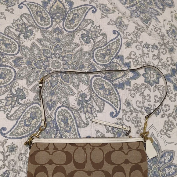 Authentic Coach Purse - Picture 6 of 6